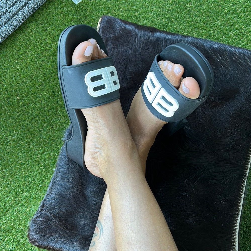 BALENCIAGA pool wedge slide size 6